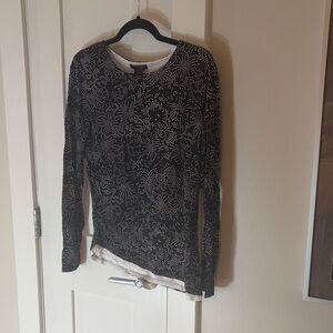 Stylish Black and White Floral Long Sleeve Top size L